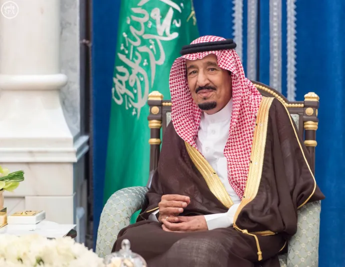 بالصور: أمام خادم الحرمين الشريفين .. أمير الحدود الشمالية ووزير الإسكان يؤديان القسم