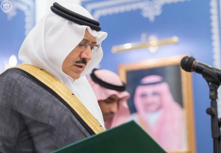 بالصور: أمام خادم الحرمين الشريفين .. أمير الحدود الشمالية ووزير الإسكان يؤديان القسم