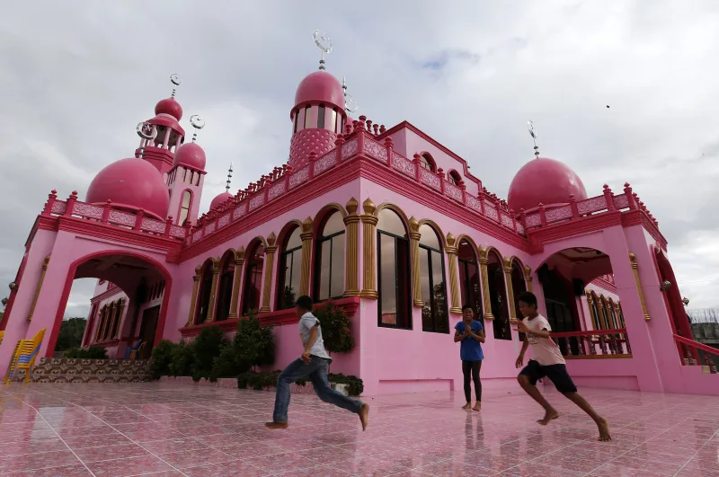 بالصور : ديماوكوم المسجد الزهري في الفلبين.