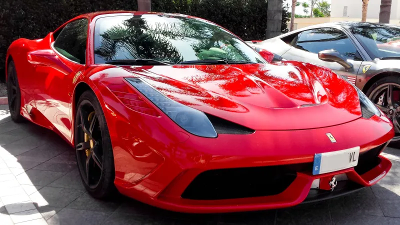 خبراء استثمار: كلاسيكيات فيراري زادت في القيمة سبعة اضعاف!