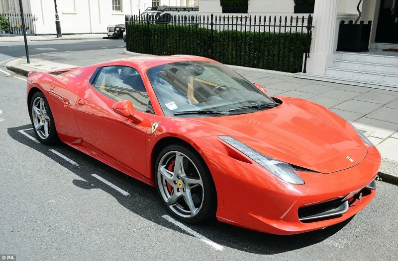 بالصور: سيارات الخلبج الفارهة تغزو شوارع لندن 