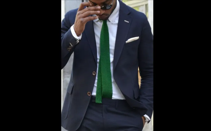 الاخضر... امنح خزانتك جرعة من الحيوية! 