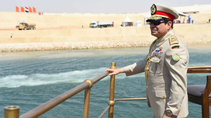 السيسي يفتتح رسميا قناة السويس الجديدة
