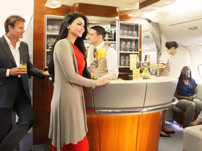 بالصور: طيران الامارات تنفي وجود مسبح على احدى طائراتها