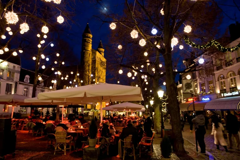 مايسترخت: مدينة المفاجئات بالصور 