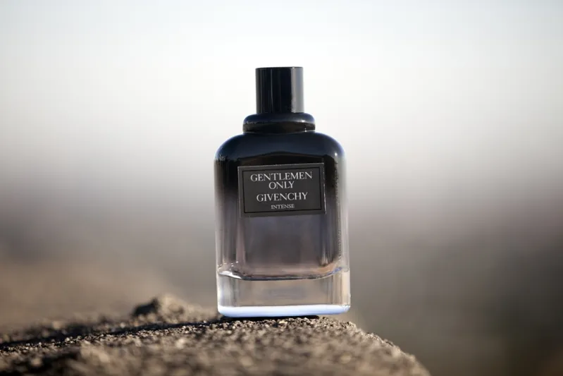 العطر المناسب لكل برج للرجال