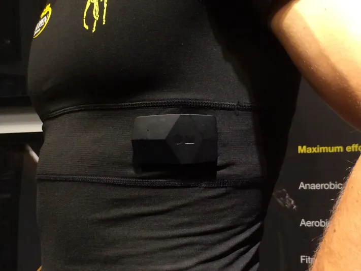 بالصور: لن تصدق مزايا هذا القميص الذكي من "رالف لورين" 