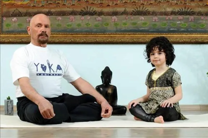 بالصور: هل يبدو أن عمره  95 عاما ؟