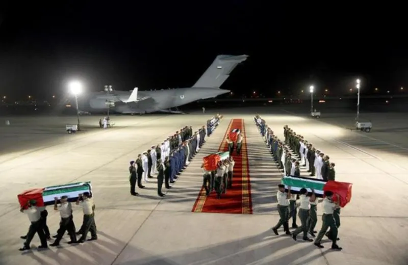 بالصور: وصول جثامين شهداء الامارات 