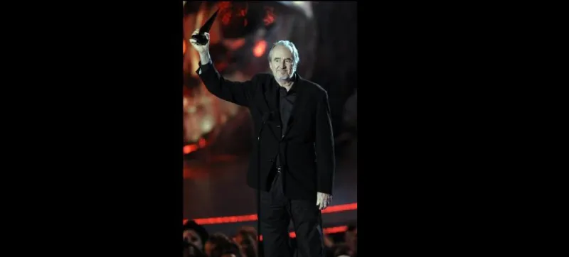 بالصور:مخرج أهم أفلام الرعب... يصرعه السرطان!