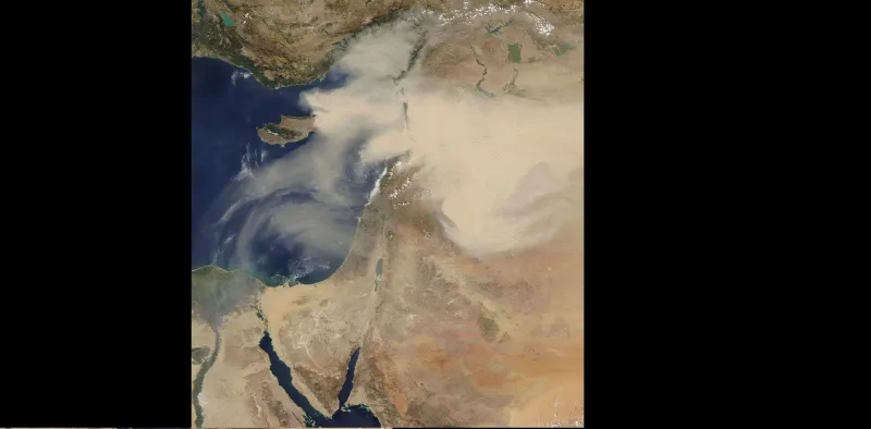 بالصور... لبنان بعد العاصفة الرملية  السكان متخوفون من الآتي