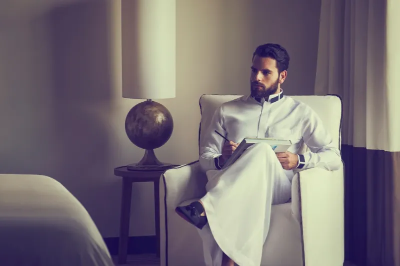 بالصور: عباءات تفيض بالعصرية والكياسة لهذا العيد!