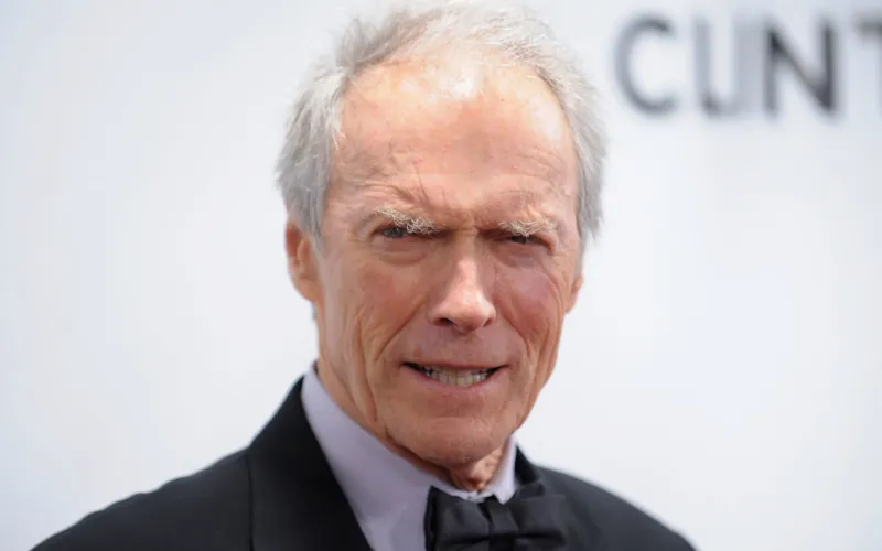 كلينت إيستوود لـ "الرجل" : لماذا يتقاعدون في الستين ؟!