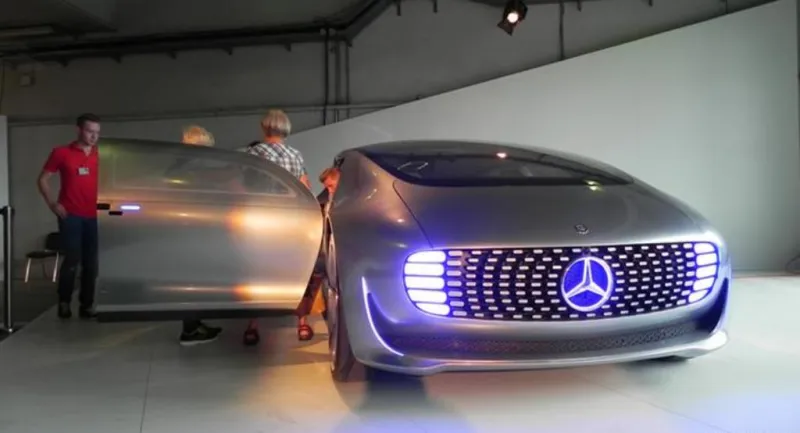 بالصور: سيارات ذاتية القيادة - عربات من عالم الخيال تجوب الطرقات