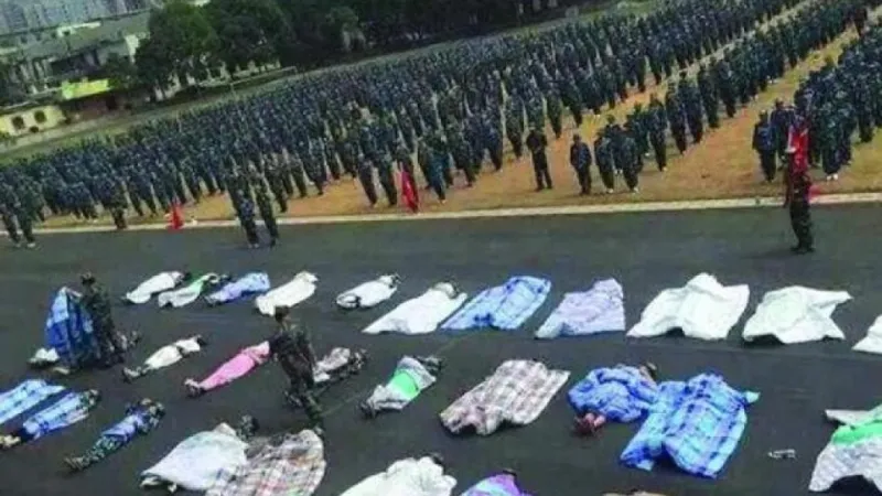 لن تصدقوا كيف عوقبت طالبات صينيات!