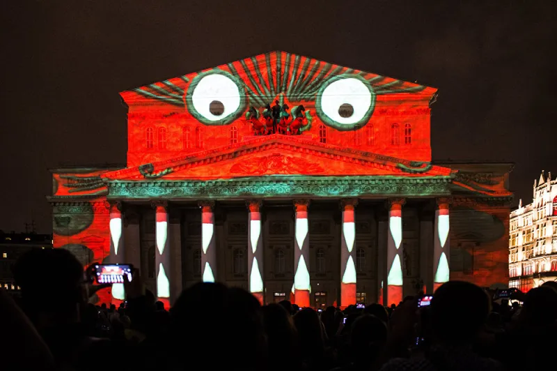 بالصور تعرف الى مهرجان "دائرة الضوء" في موسكو