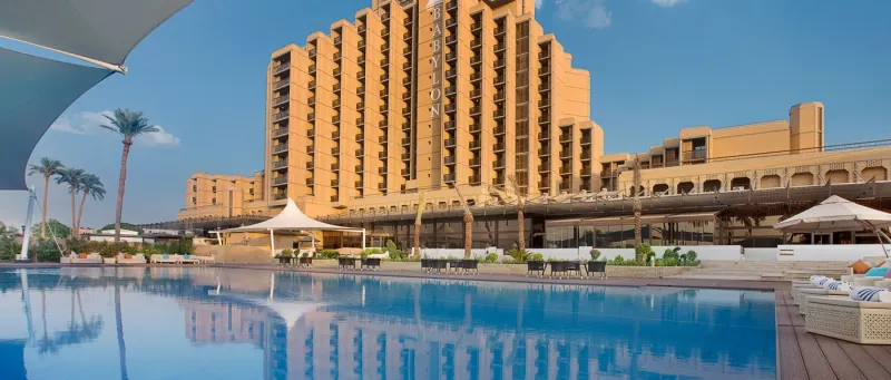 إنفوغرافيك| كيف تحصل على حجز فندقي رخيص عبر الإنترنت؟