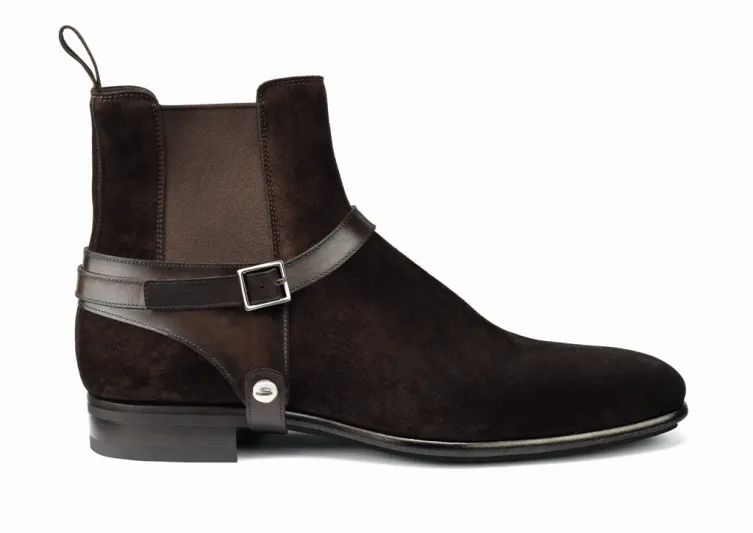 أتبحث عن حذاء انيق وسهل التنسيق؟ تعرف الى تصميم "تشيلسي"