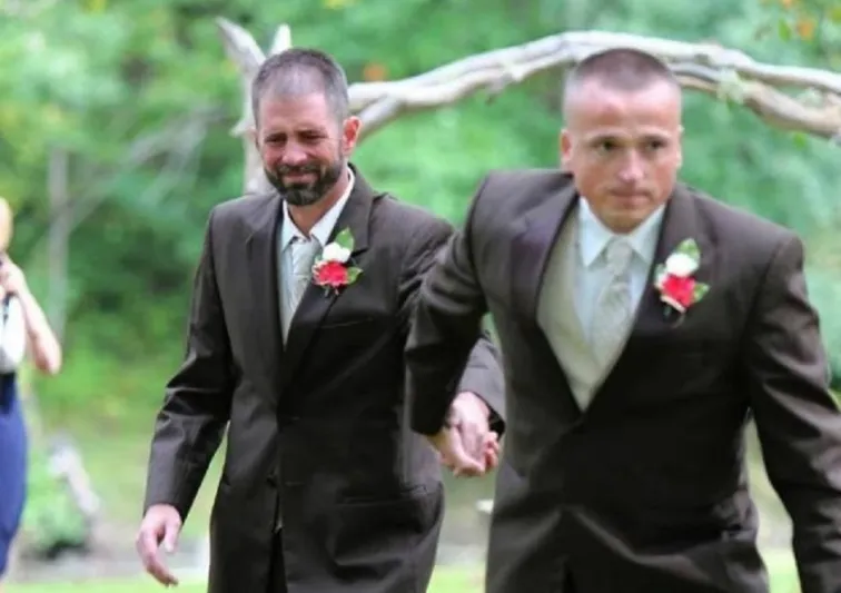 ما فعله هذا الأب في حفل زواج ابنته سيثير دهشتكم لأقصى حد