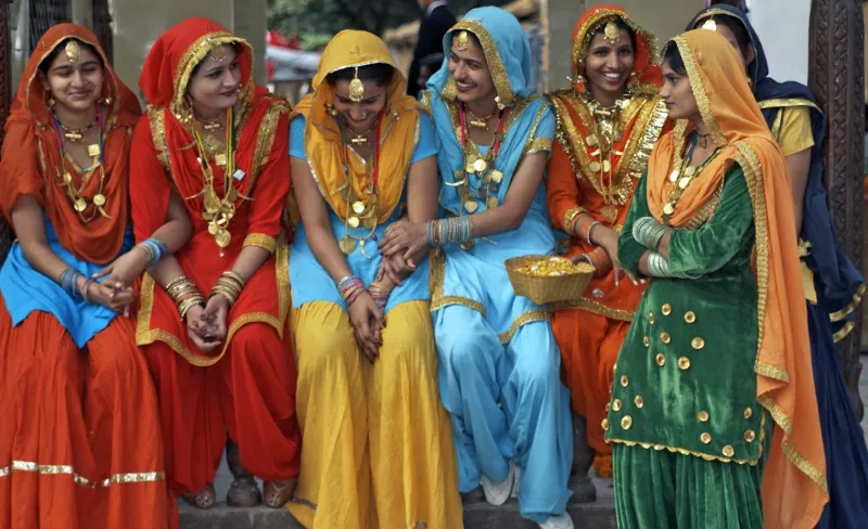 تعرف على قرية الأرامل في الهند