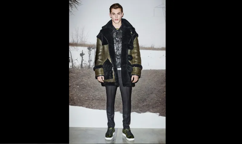 بالصوف تتزين معاطف الشتاء لكي تزيد اطلالتك دفئا