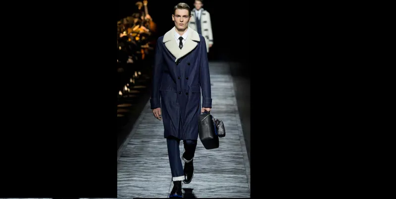 الدنيم: ما سرّه ؟ وهل يصبح مرادفاً للاناقة الرسمية؟