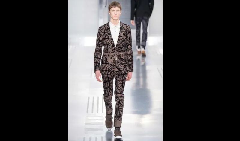 بالصور تعرف الى أبرز الصيحات في مجال النقوش لخريف 2015