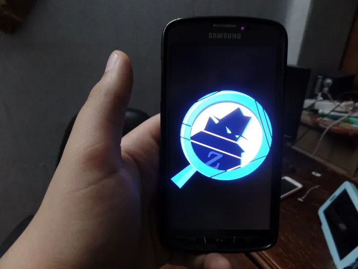 لست الوحيد المتحكم بهاتفك الشخصي.. انتبه