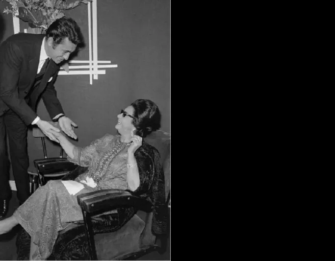 أم كلثوم في كتاب راقٍ أطلقته ياسمين لوبون  لمطار هيثرو