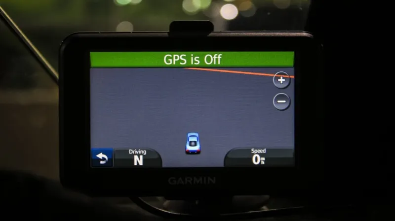 بالصور والفيديو سيارة الوطواط للبيع في دبي بـ 3.5مليون  درهم 