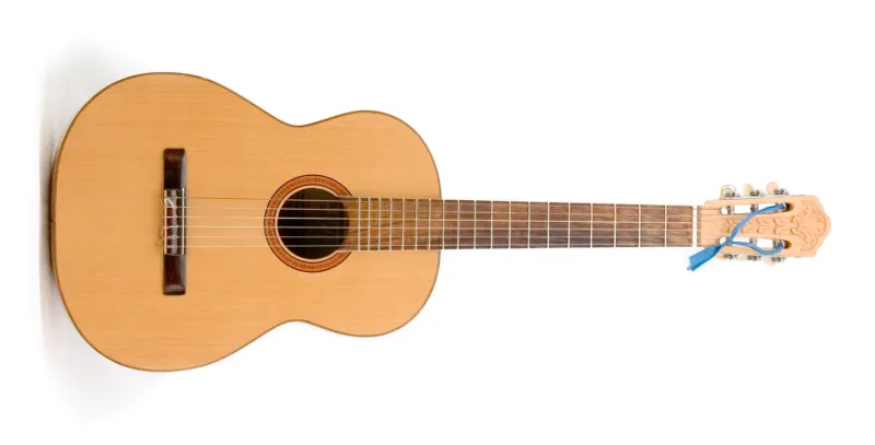 بالصورة: غيتار ثمنه 2 مليون دولار يُعرض في أبوظبي