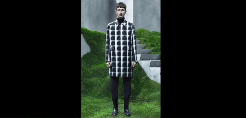 حذار ارتكاب هذه الأخطاء لدى ارتداء النقوش المربعة!