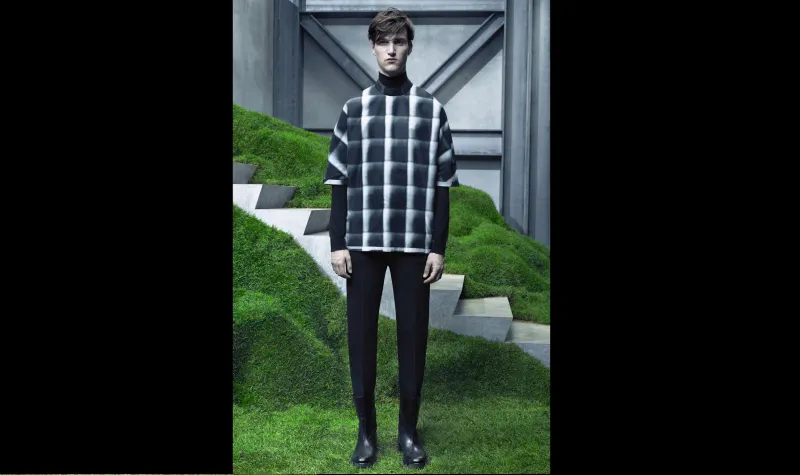 حذار ارتكاب هذه الأخطاء لدى ارتداء النقوش المربعة!