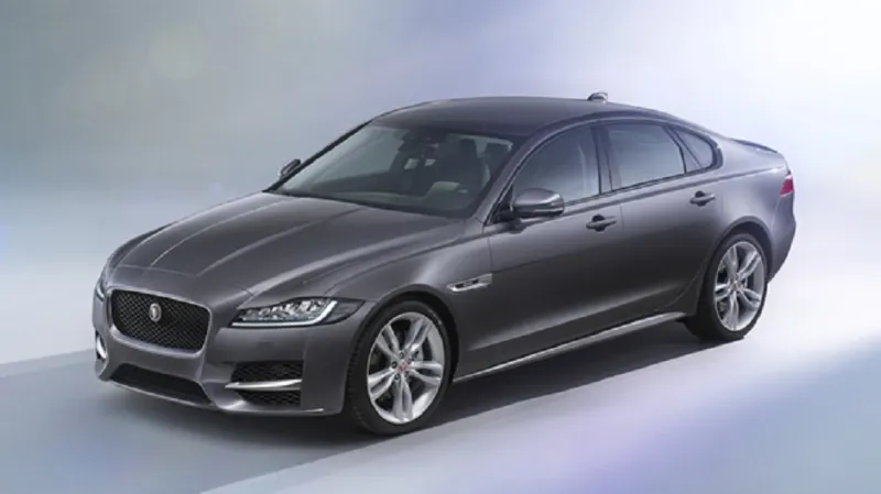 بالصور..الكشف عن سيارة جاكوار XF الجديدة في الإمارات