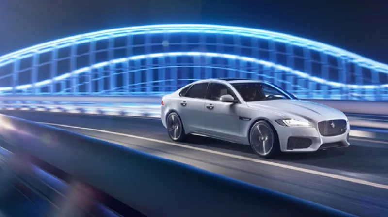 بالصور..الكشف عن سيارة جاكوار XF الجديدة في الإمارات