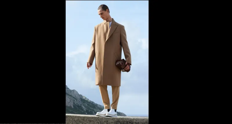 هكذا تستعين بالبيج والكاميل لتحصل على إطلالة جذابة