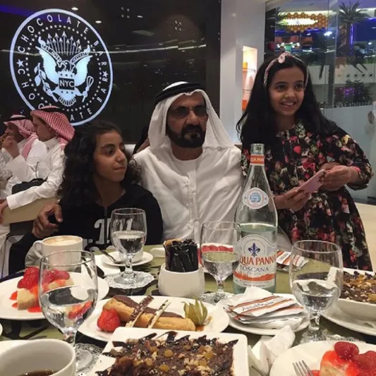 بالصور ما هو انطباع محمد بن راشد عن الرياض واهلها؟