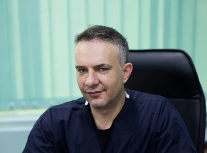 د.ديميتريوس زياكاس :هذه  المعتقدات خاطئة عن فقدان الشعر 