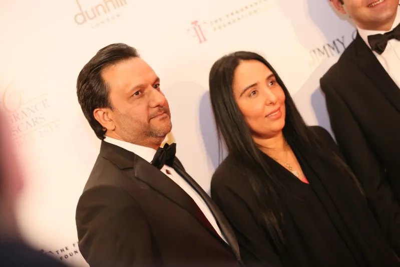 مشاهير يتألقون في حفل أوسكار العطور 