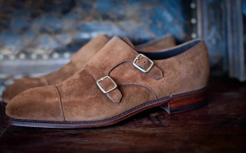 حذاء Double Monk Strap نجم موضة الشتاء