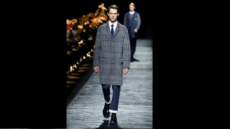 دليلك الى أبرز اتجاهات خريف شتاء 2015 وألوانه