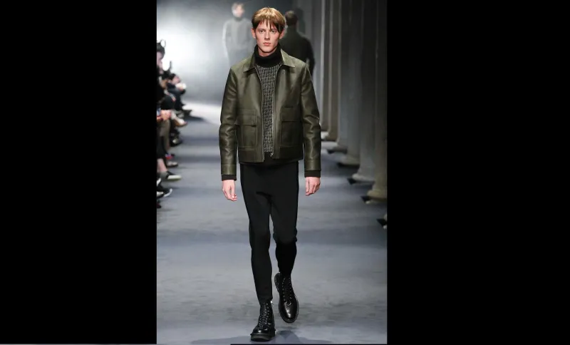 ألف باء ارتداء الياقات العالية هذا الشتاء