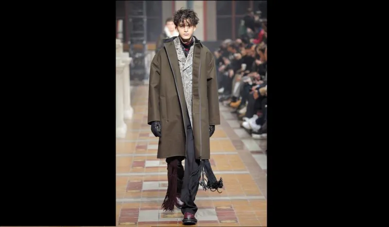 بالصور.."الرجل" تختار معطفك لخريف شتاء  2015