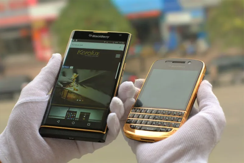 بالصور..النسخة الذهبية من الهاتف Blackberry Priv وصلت 