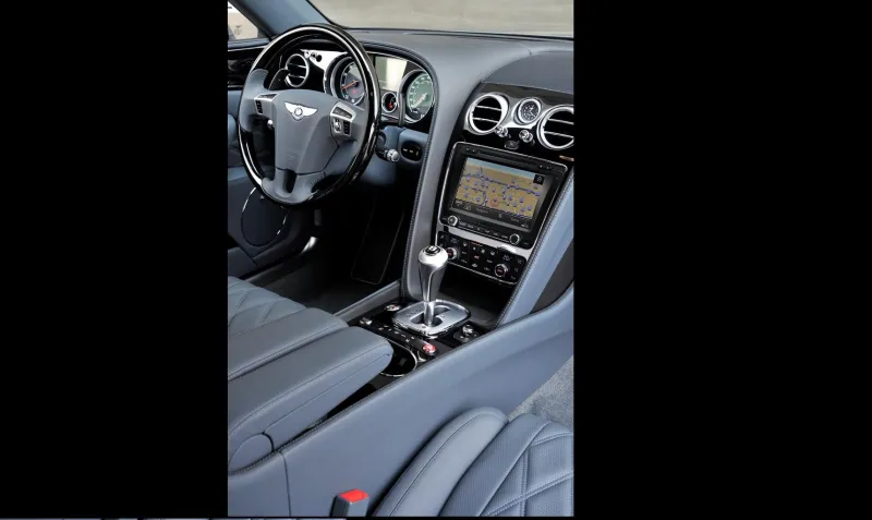 "الرجل" تُقيم بنتلي "فلاينغ سبير" في لندن