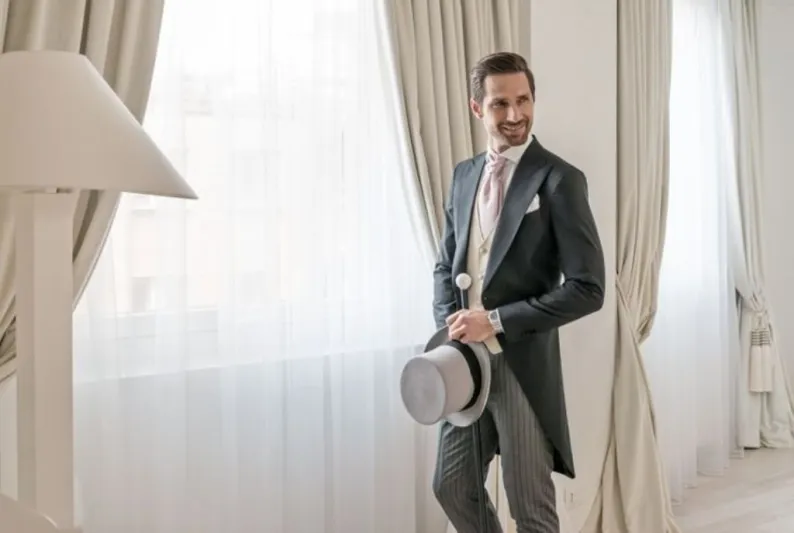 تألق يوم زفافك ببذلات استثنائية! 