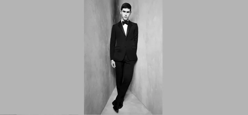 3 بذلات تاكسيدو تبرز قوامك الممشوق