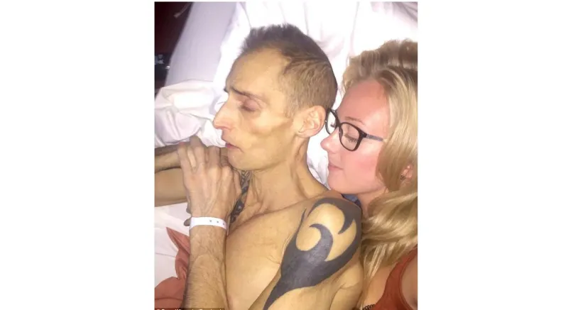 بالصور..لاعب كمال الاجسام الذي  قتلته المنشطات 