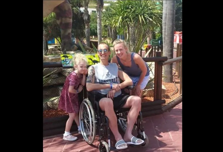 بالصور..لاعب كمال الاجسام الذي  قتلته المنشطات 