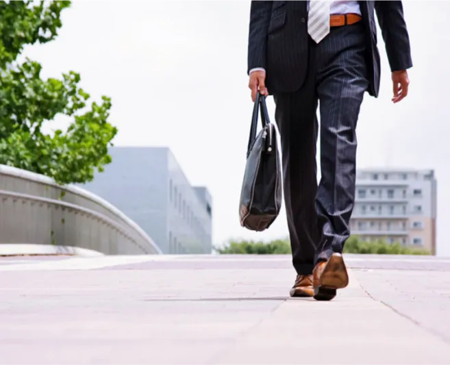 أيها الرجال ابتعدوا عن هذه الملابس في المكاتب